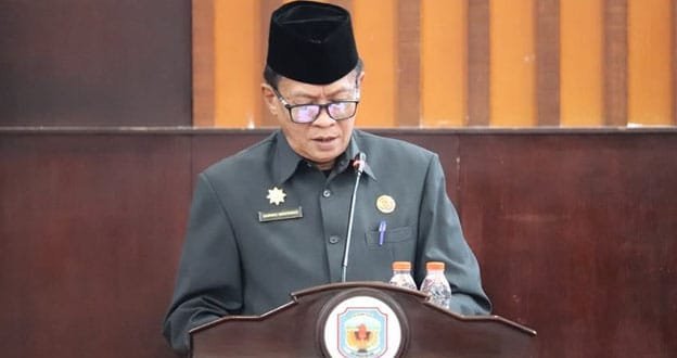 Pemkab Mura Sampaikan Jawaban Terhadap Pandangan Umum Fraksi DPRD Mura Atas Tiga Raperda
