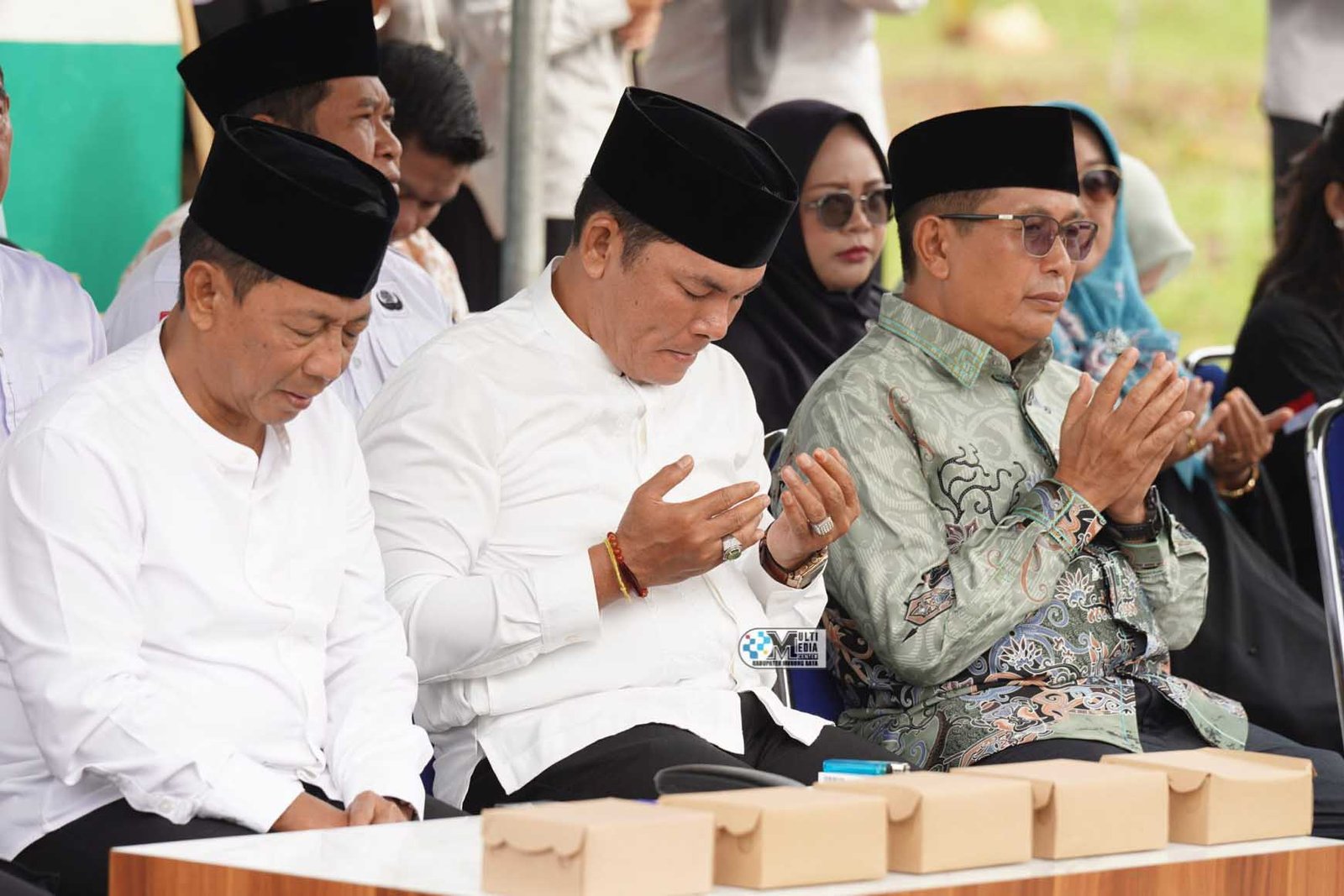 Bupati dan Wabup Lepas Peserta Pawai Ta’aruf STQ Ke – XII Tingkat Kabupaten Murung Raya