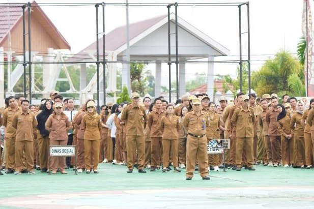 Plt Sekda Pimpin Apel Gabungan Lingkup Pemkab Mura