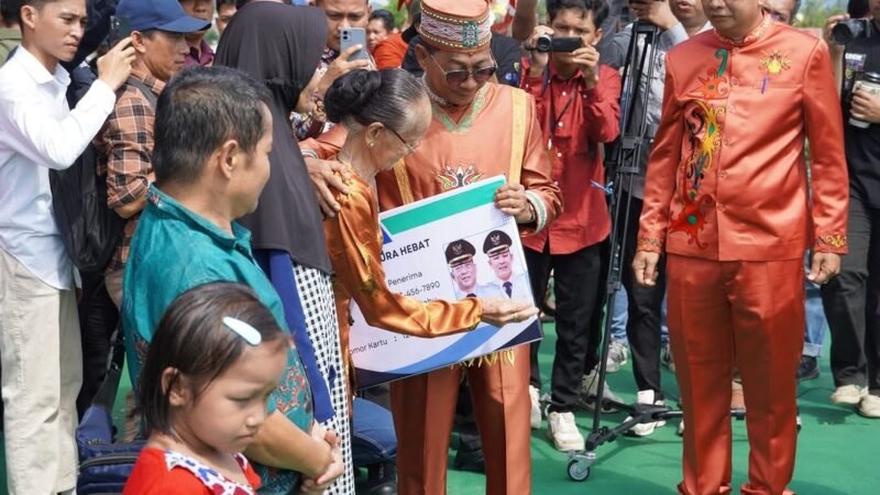 Peringati Hari Jadi Ke-23, Bupati dan Wakil Bupati Launching Program Mura Hebat