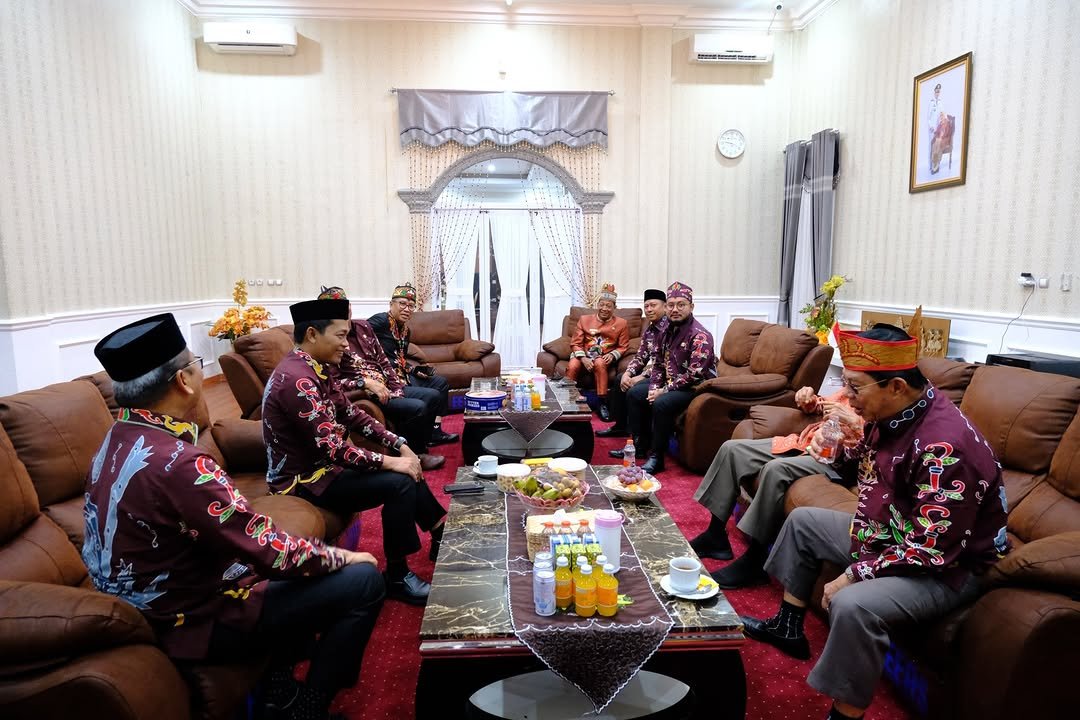 Bupati Mura Hadiri Upacara Peringatan Hari Jadi Ke-23 Kabupaten Bartim