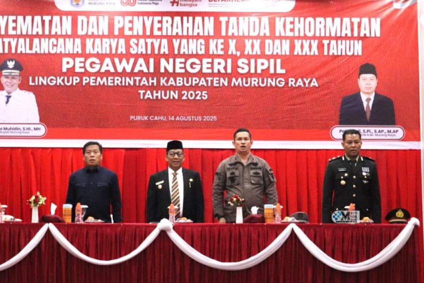 Ini Pesan Bupati saat Sematkan Satyalancana Karya Satya Kepada 284 ASN Lingkup Mura