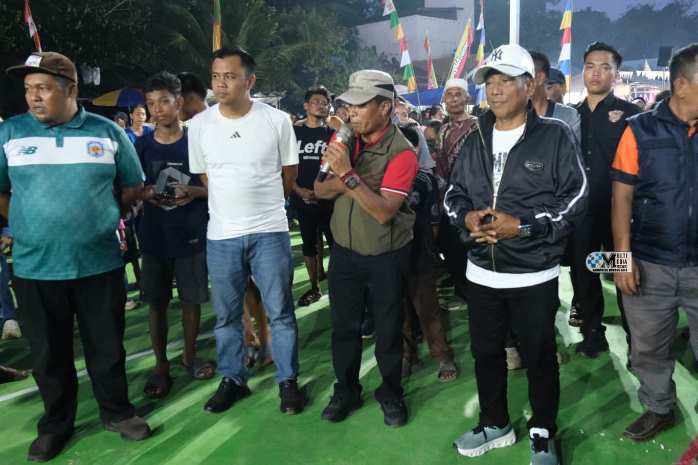 Bupati Heriyus Hadiri Pertandingan Final Bola Voli Muara Tuhup CUP-02