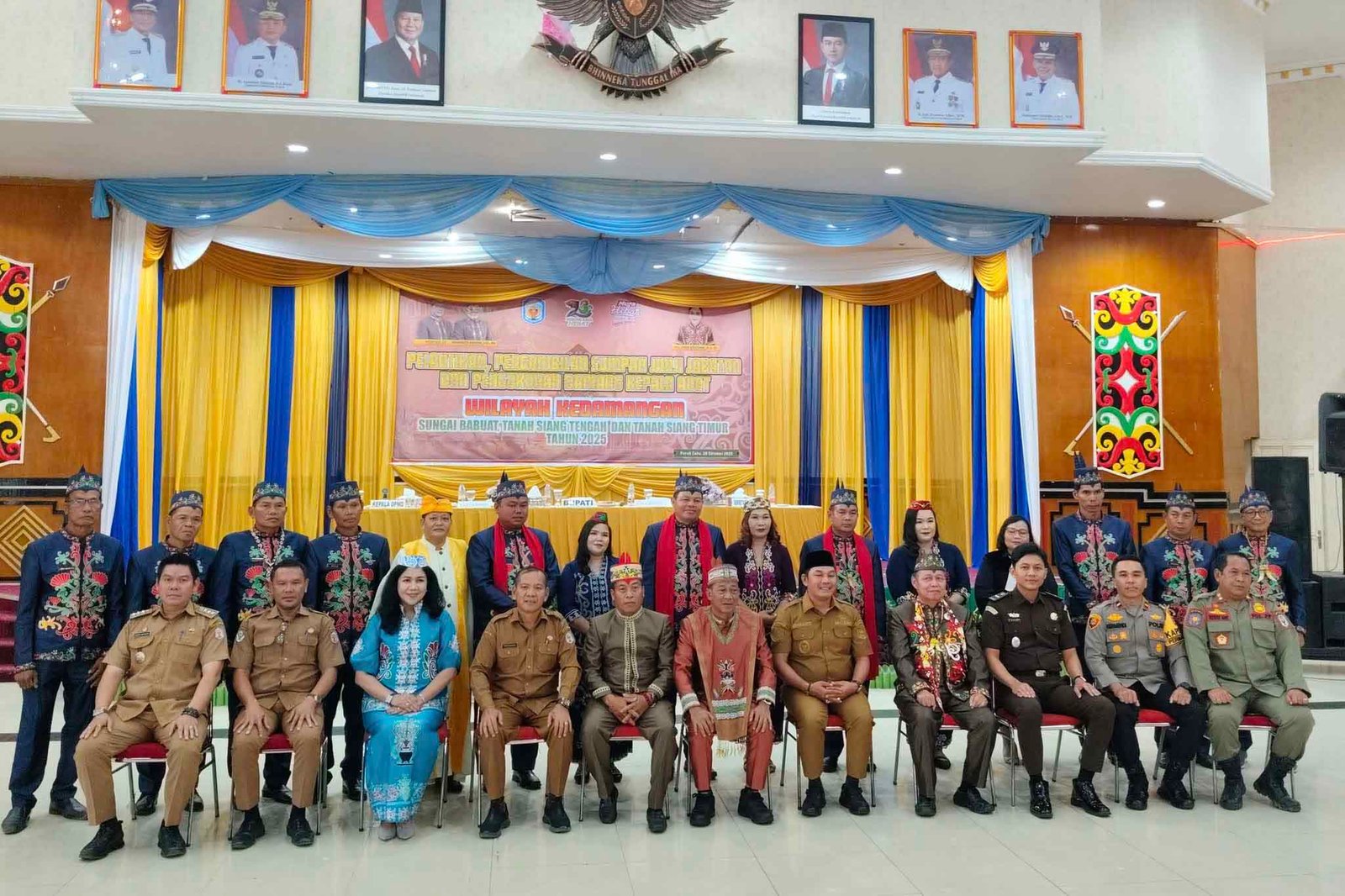 Tiga Damang Kepala Adat Resmi Dilantik Bupati Mura