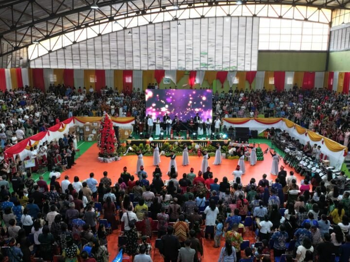 Bupati Heriyus Hadiri Ibadah dan Perayaan Natal Oikumene ASN, TNI, Polri dan Masyarakat