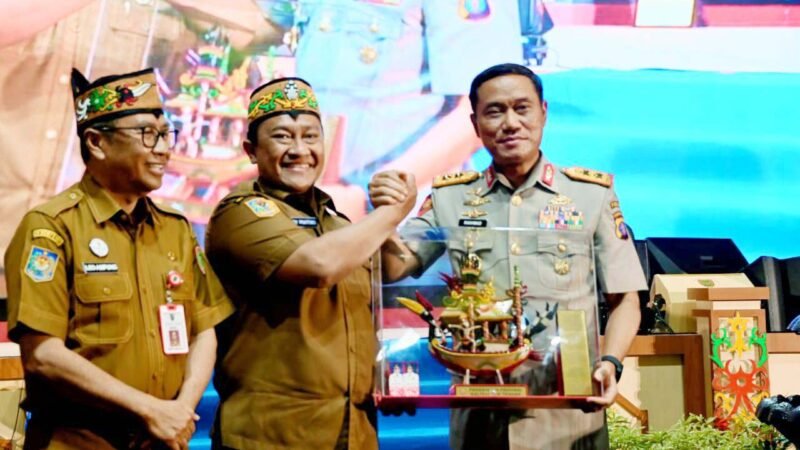 Kenal Pamit Wakapolda Kalteng Dihadiri Wakil Gubernur Edy Pratowo