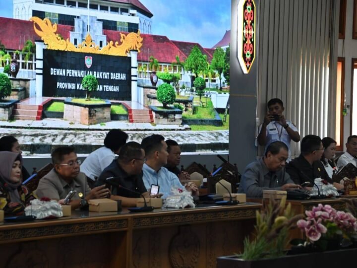 Raker Gabungan DPRD Bersama Pemprov Kalteng Bahas Pembentukan Pansus Tiga Raperda