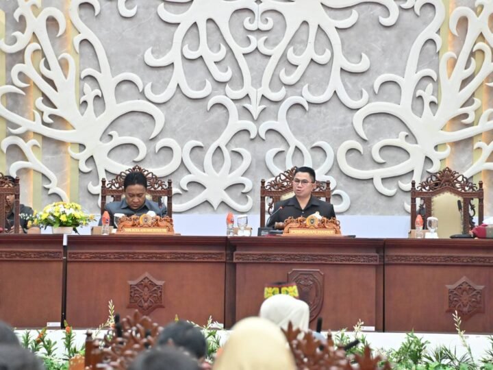 Wagub Hadiri Rapur DPRD dengan Agenda Pengumuman Pansus Pembahasan 3 Raperda