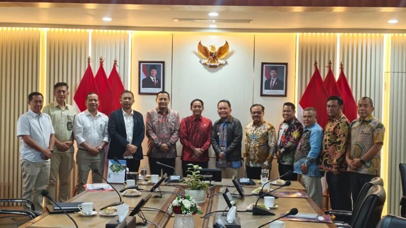 Perkuat Sinergi Penanganan Karhutla dan Ketahanan Pangan, Gubernur Kalteng Gelar Pertemuan dengan Menteri Kehutanan RI