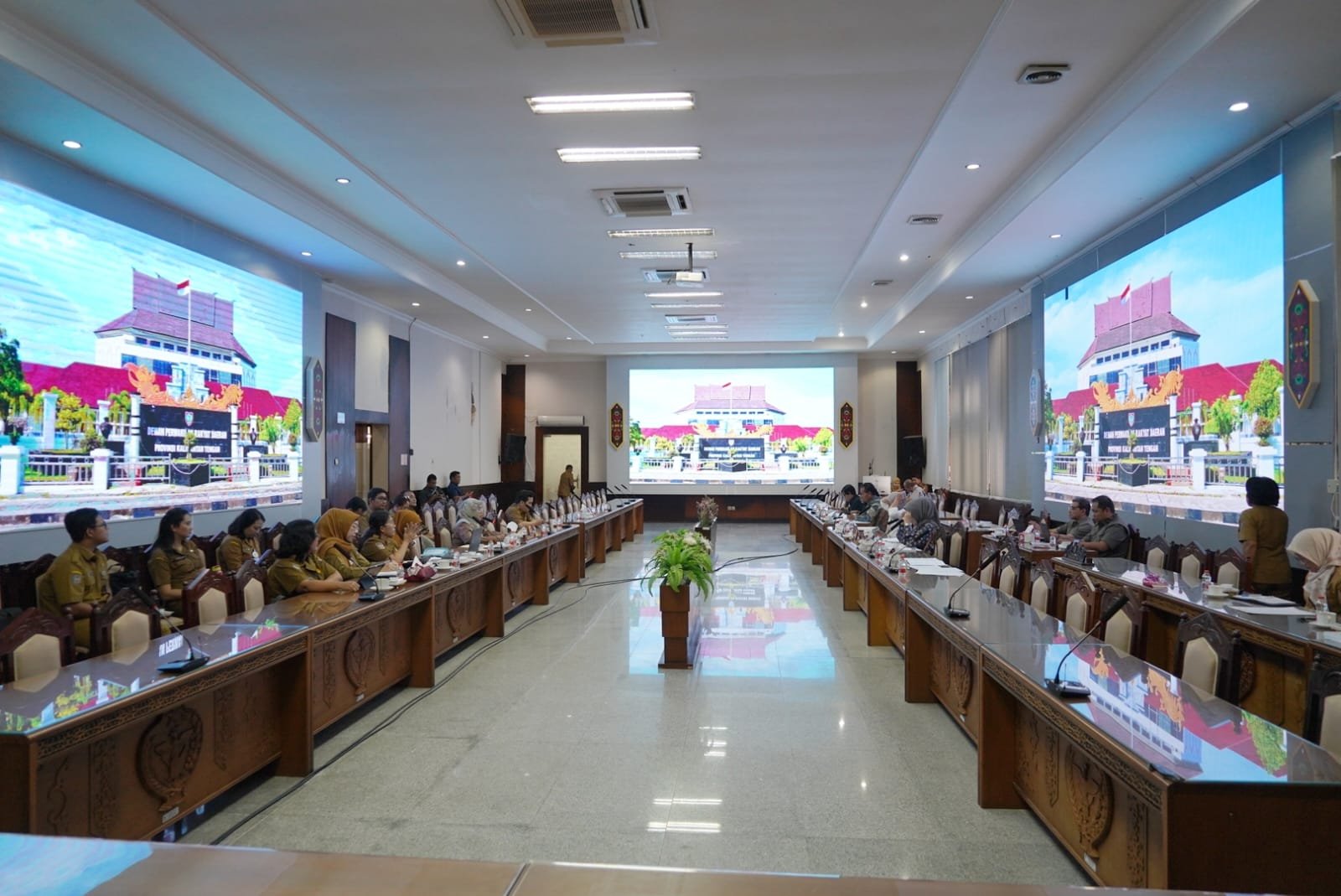 Dorong Investasi Berkualitas, Pansus DPRD Kalteng Gelar Rapat Bersama Bahas Raperda Penanaman Modal dan PTSP