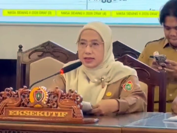 Asisten III Sunarti Hadiri Rapat Banmus Bahas Penyusunan Kembali Jadwal Kegiatan DPRD Kalteng