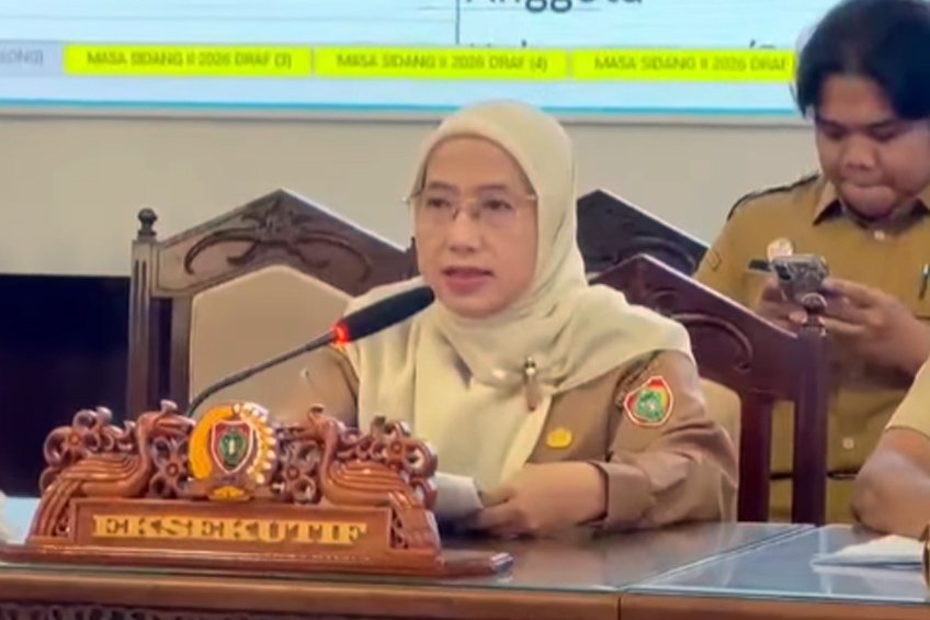 Asisten III Sunarti Hadiri Rapat Banmus Bahas Penyusunan Kembali Jadwal Kegiatan DPRD Kalteng