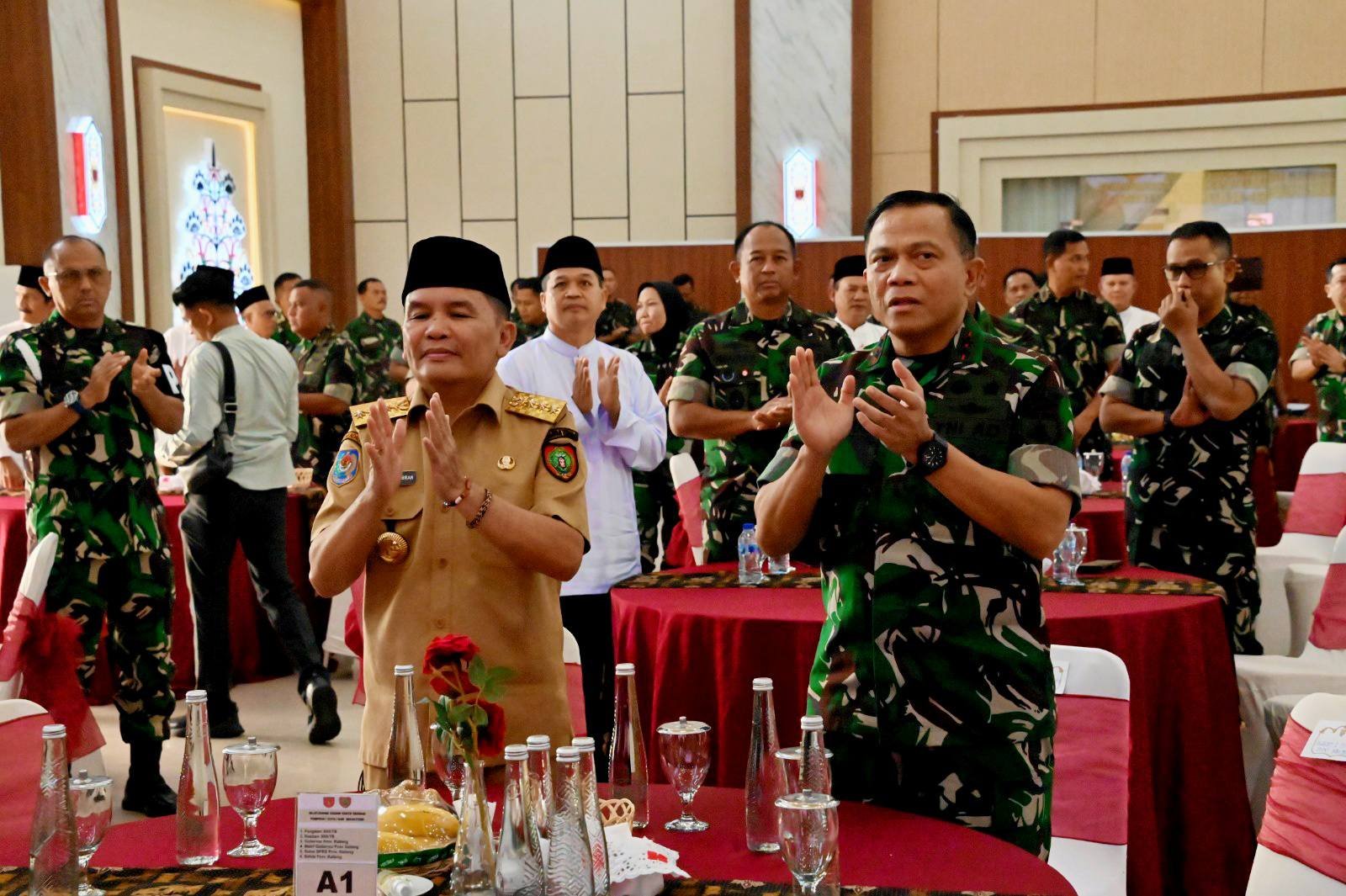 Gubernur Kalteng Hadiri Silaturahmi dan Buka Puasa Bersama di Makodam XXII/Tambun Bungai