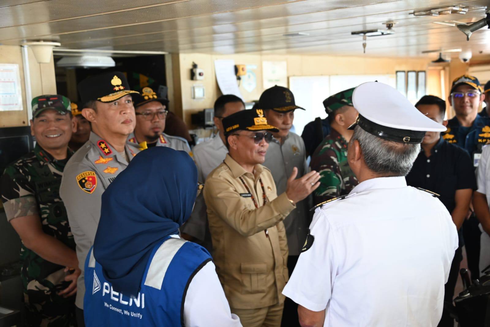 Jelang Idul Fitri, Gubernur Kalteng Pantau Langsung Arus Mudik di Sampit