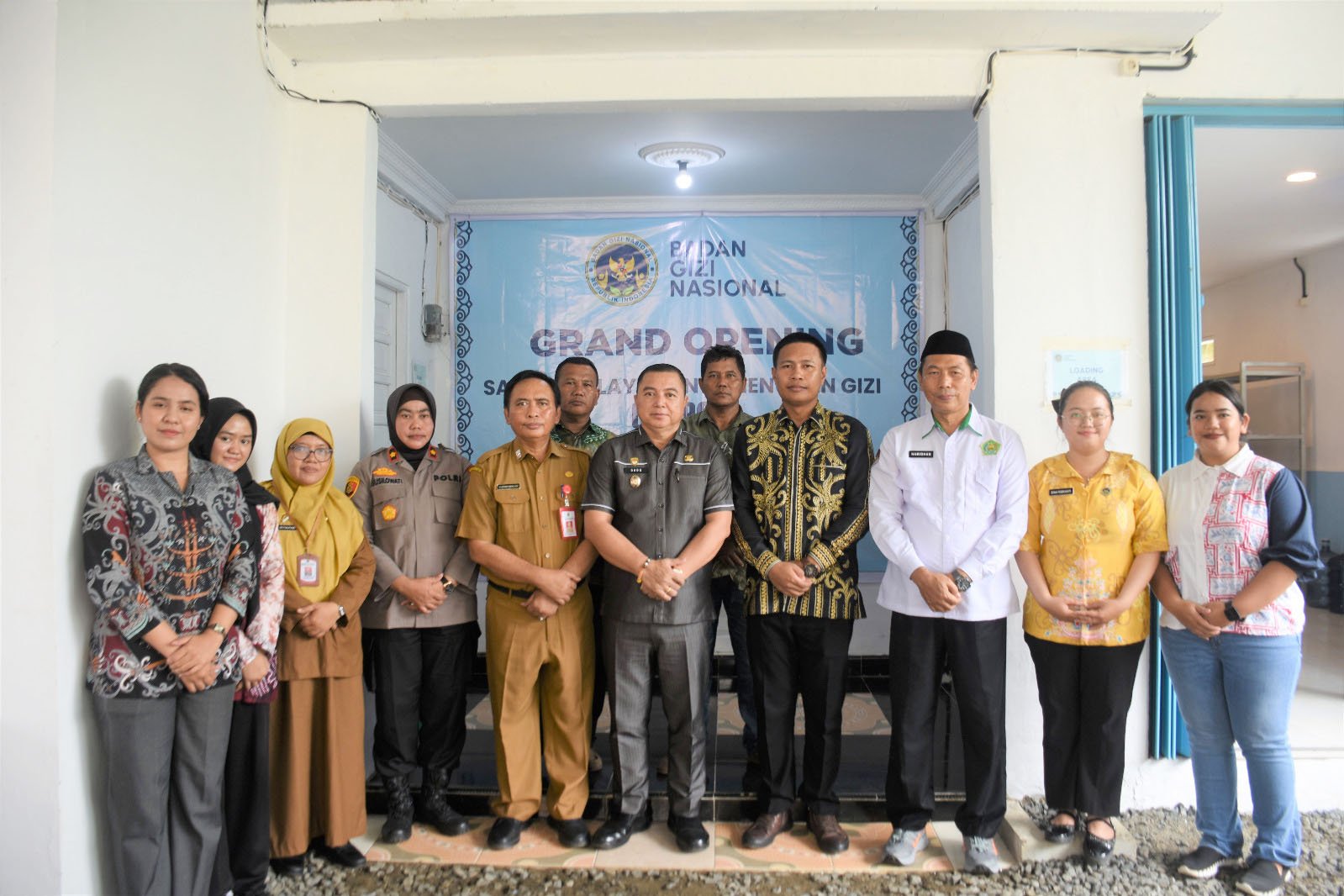 Wabup Dodo Hadiri Grand Opening dan Resmikan SPPG Kapuas Selat