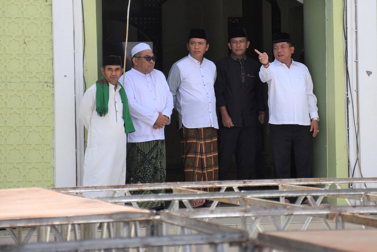 Usai Salat Jumat, Bupati Kapuas Tinjau Lokasi Persiapan Acara Tablig Akbar