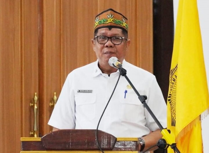 Wakili Gubernur, Sahli Darliansjah Hadiri Pelantikan dan Pengukuhan Pengurus LBH Antang Damang