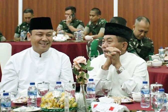 Bupati Kapuas Hadiri Silaturahmi dan Buka Puasa Bersama di Makodam XXII/Tambun Bungai