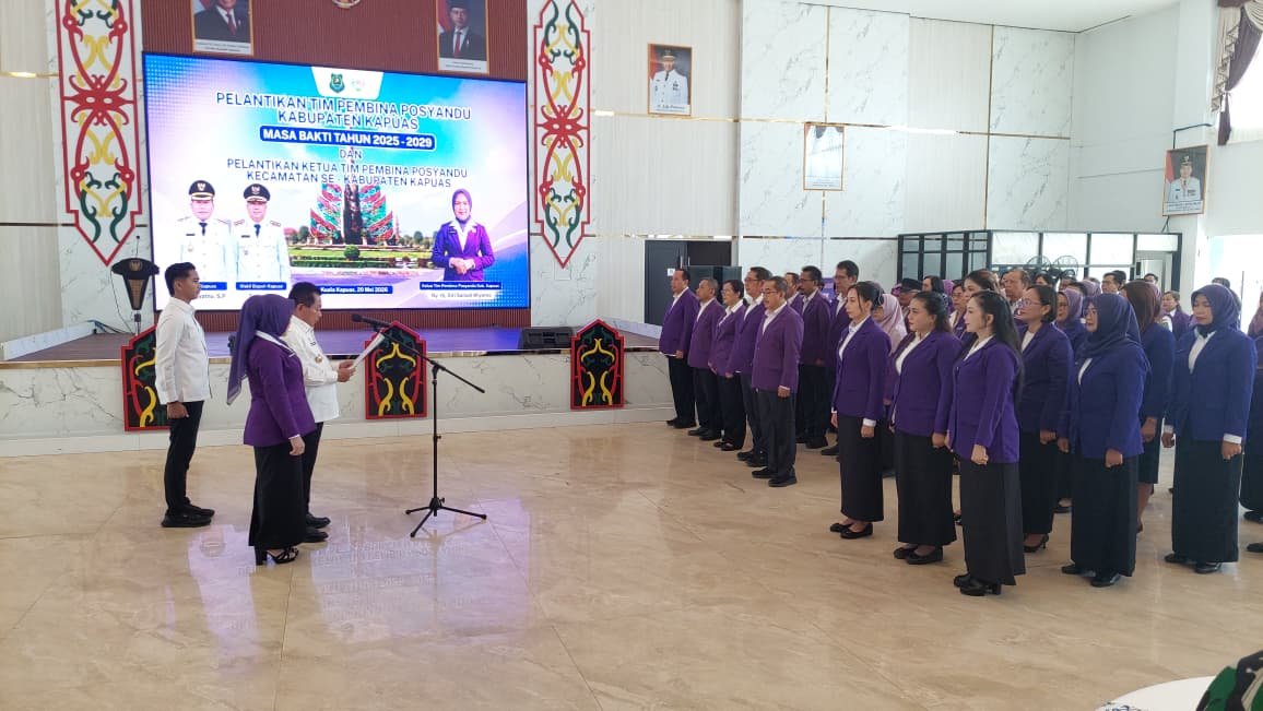 Bupati Kapuas Lantik Tim Pembina Posyandu Kabupaten dan Kecamatan Masa Bakti 2025–2029