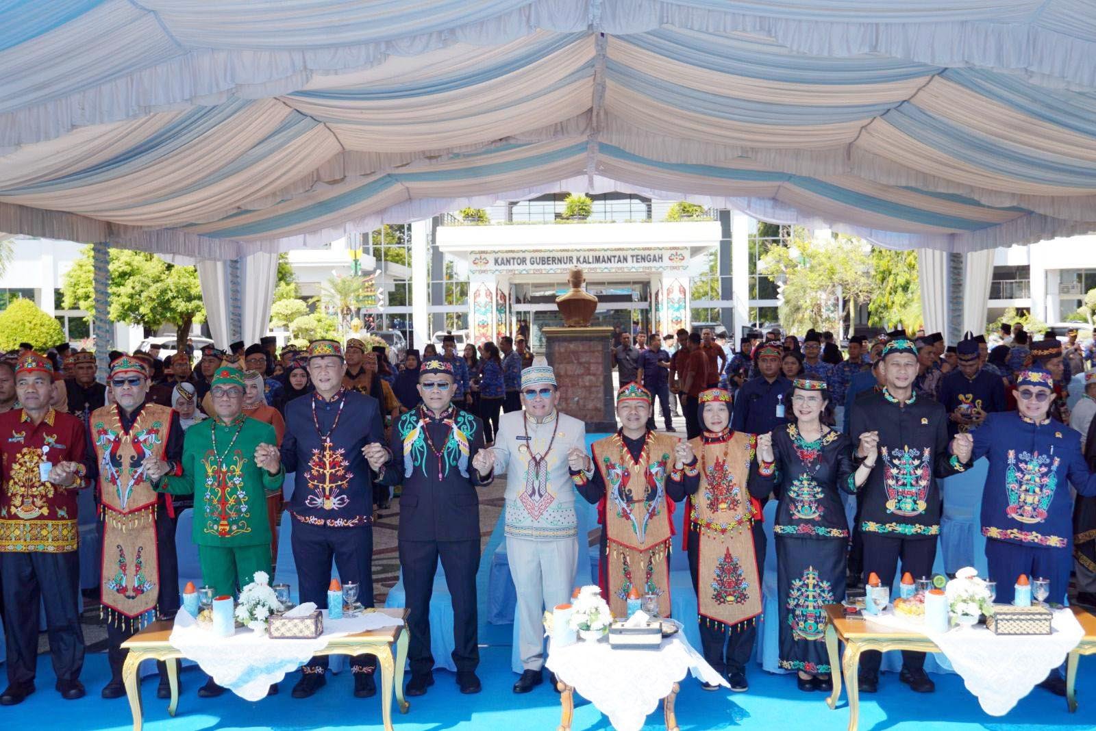 Gubernur Kalteng Hadiri Upacara Hardiknas, Hari Bumi dan Hari Otda
