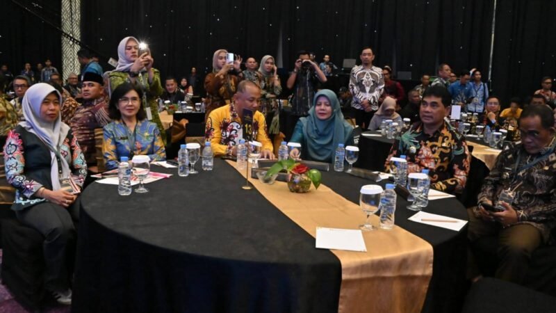 Pj. Sekda Kalteng Linae Victoria Aden Hadiri Forum Orkestrasi Pembangunan Negeri