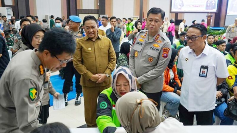 Wagub Edy Pratowo Hadiri Bakti Kesehatan Peringatan Hari Bhayangkara ke-80 Polda Kalteng