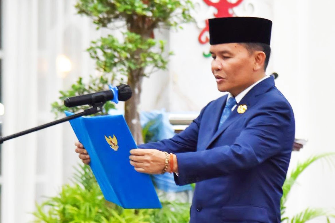 Gubernur Lantik 8 Pejabat Pimpinan Tinggi Pratama