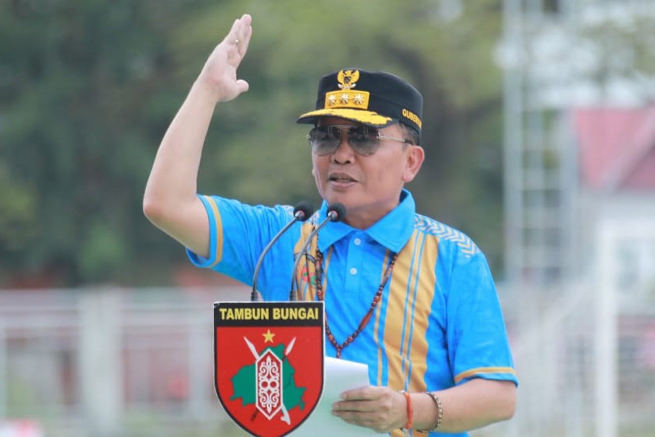 Agustiar Sabran Resmi Buka Turnamen Sepak Bola Gubernur Cup Road to Pangdam XXII/TB Cup