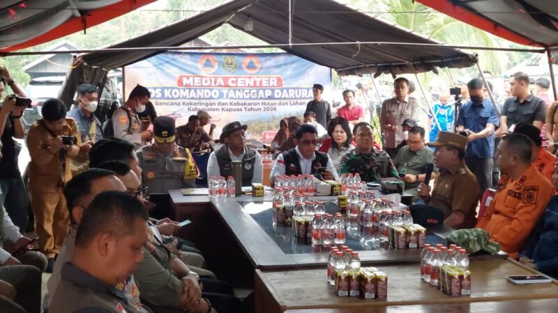 Kepala BNPB dan Menteri Kehutanan Tinjau Posko Karhutla di Kapuas