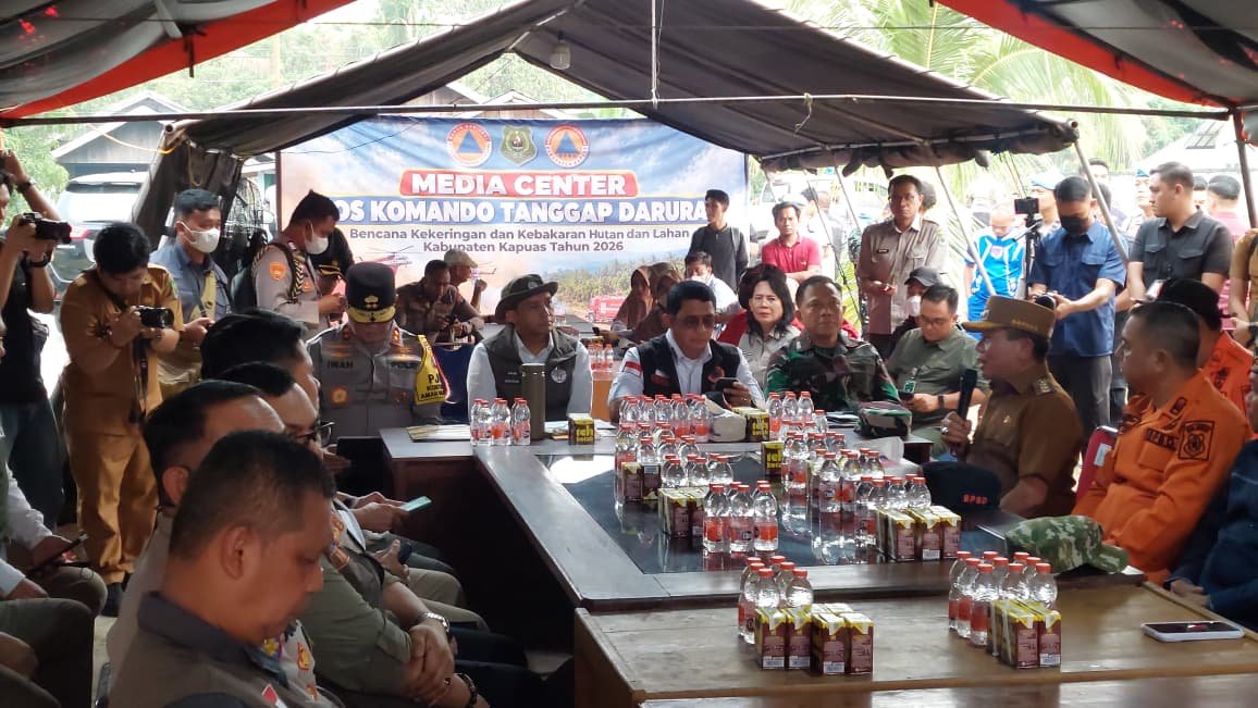Kepala BNPB dan Menteri Kehutanan Tinjau Posko Karhutla di Kapuas